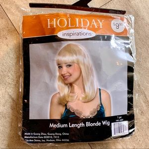 Blonde wig